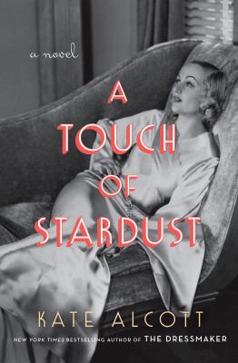 A touch of stardust [large type] /