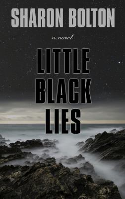 Little black lies [large type] /