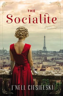 The socialite : a novel /