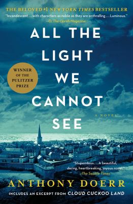 All the light we cannot see [book club bag] : a novel /