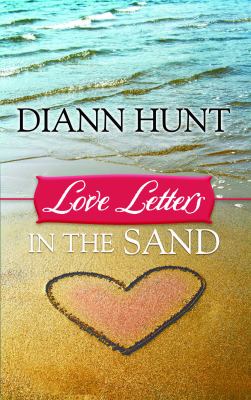 Love letters in the sand [large type] /