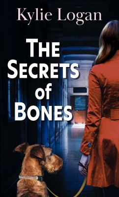 The secrets of bones [large type] /