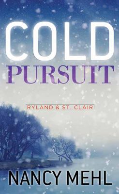 Cold pursuit [large type] /