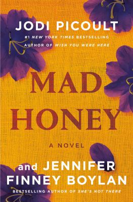 Mad honey : a novel [large type] /